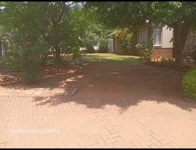 3 BEDROOM HOUSE FOR SALE IN CASHAN